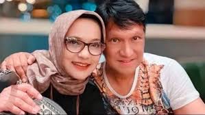 Marissa Haque,  Istri Ikang Fauzi Meninggal Dunia