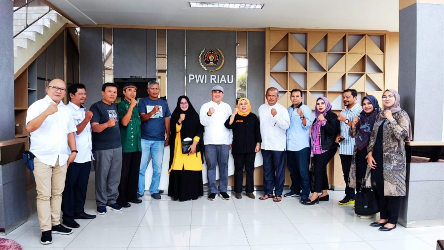 Bawaslu  Gandeng PWI Riau Sosialisasikan Tahapan Pemilu 2024