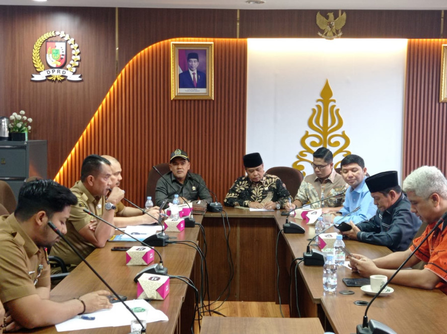 Pertanyakan Kontrak Kerja dan Jumlah THL, Komisi I Panggil DLHK dan BKPSDM