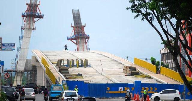 Jembatan Siak IV Molor Lagi