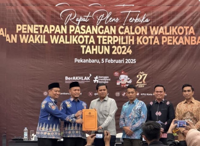 KPU Tetapkan Agung-Markarius Sebagai Walikota dan Wakil Walikota Pekanbaru 2025-2030