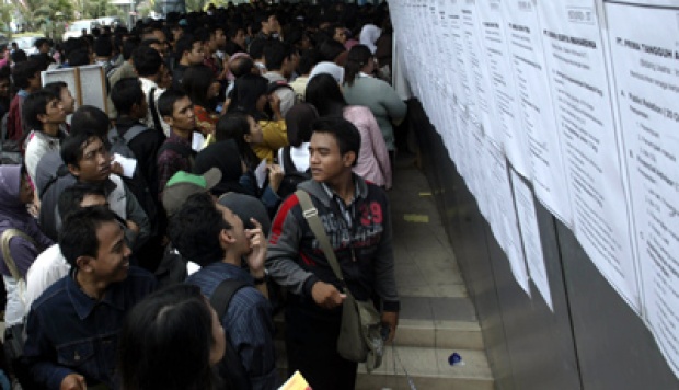 Penduduk Usia Kerja Terdampak COVID-19 di Riau Turun 205.650 Orang 