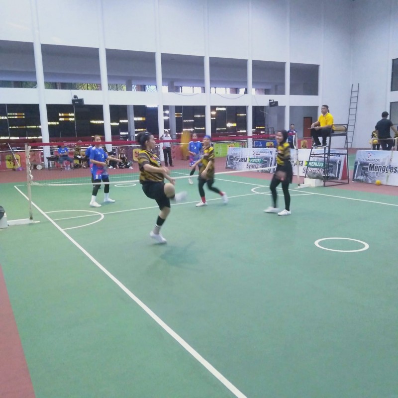 Tim Putri Takraw Riau Uji Tanding Lawan Tim Putri  Malaysia