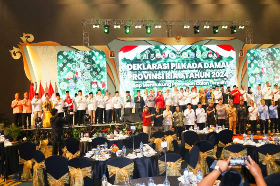Paslon AMAn Hadiri Deklarasi Pilkada Damai Riau 2024