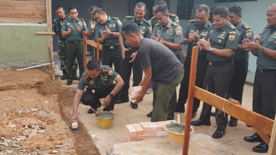 Dandim 0313/Kpr Letakan Batu Pertama Pembangunan Gedung Primer Koperasi Kartika