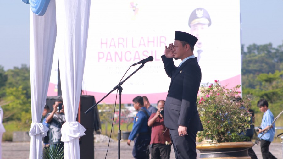 Pimpin Upacara Pancasila, Agung Nugroho Tekankan Semangat Persatuan
