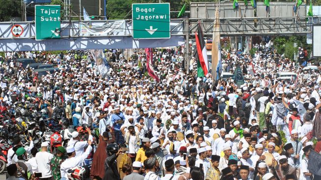 Puluhan Simpatisan Habib Rizieq Positif Corona dari Bogor hingga Petamburan