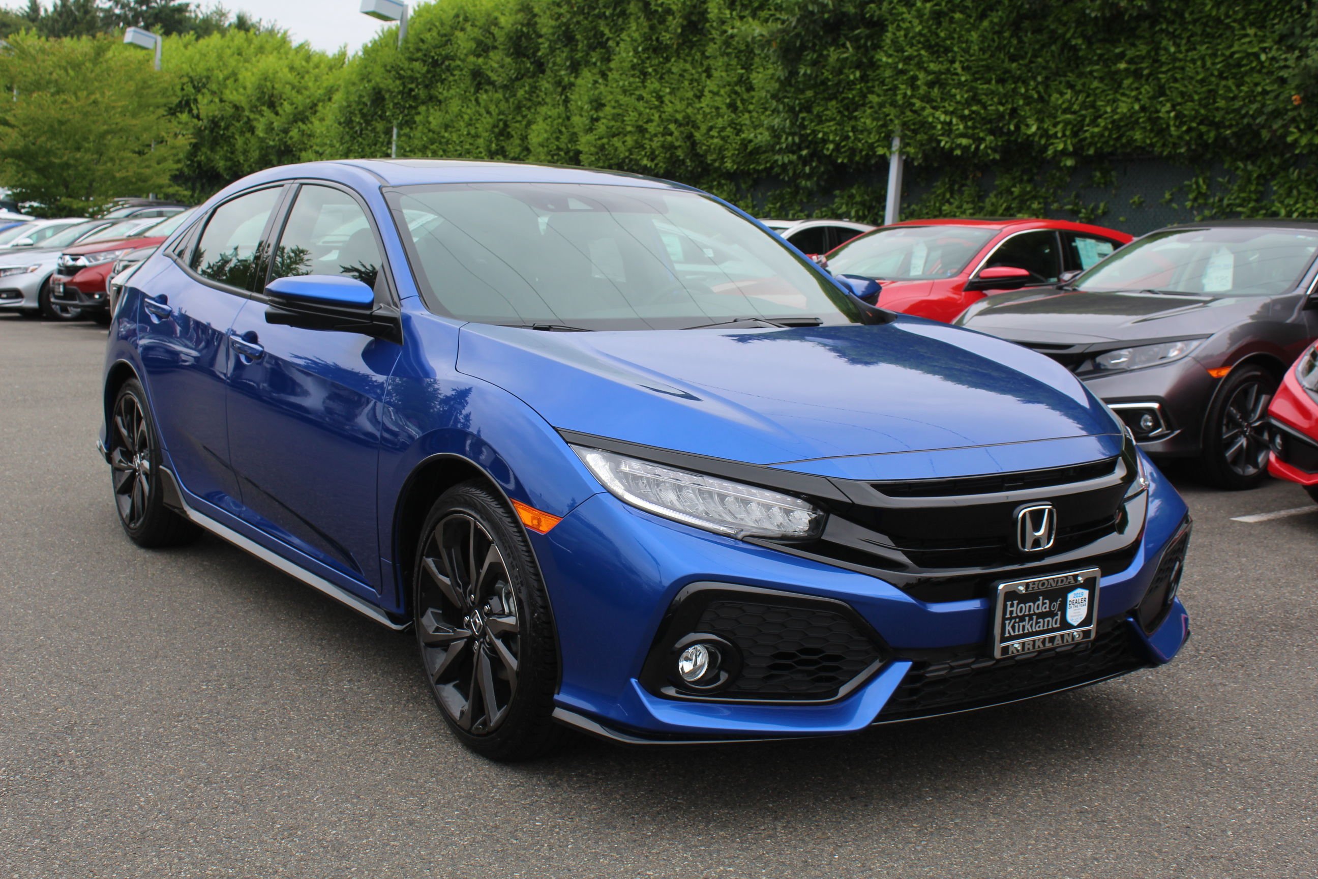 Seksi Dengan Tampilan Sporty dan Stylish,Honda Civic Hatchback RS Warisi DNA Jazz