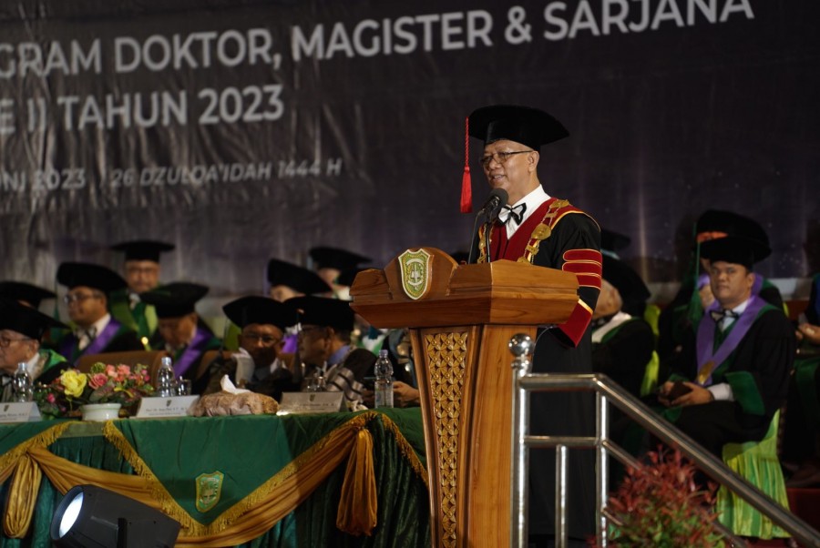 UIR Wisuda 1.505 Lulusan, Rektor : Capaian Internasional Dukungan Seluruh Pihak