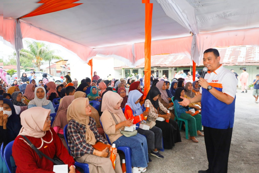 Sambangi Warga Sukajadi, Markarius Anwar Paparkan Visi dan Misi Paslon AMAn