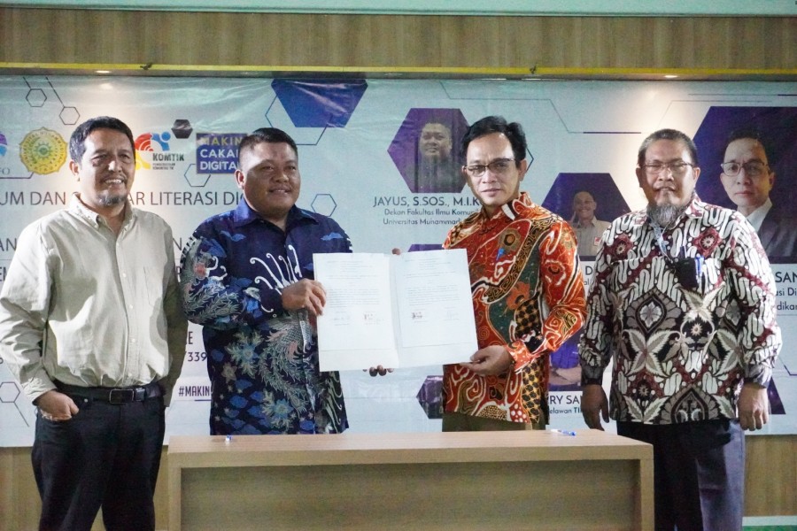 Bersama Fikom Umri, Dirjen Aptika Kominfo RI Gelar Kuliah Umum dan Seminar Literasi Digital