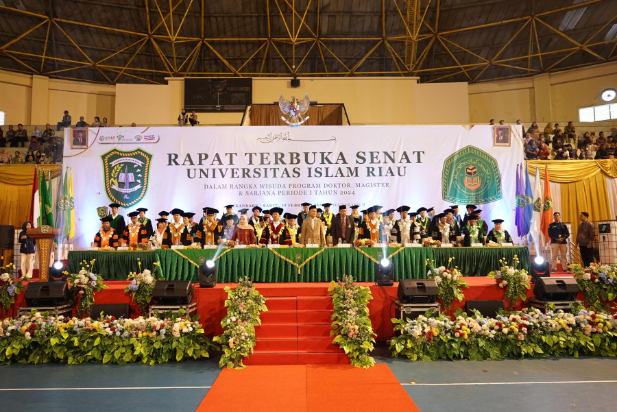 UIR Wisuda 1.413 Lulusan, Rektor Harapkan Wisudawan Bisa Ciptakan Lapangan Kerja