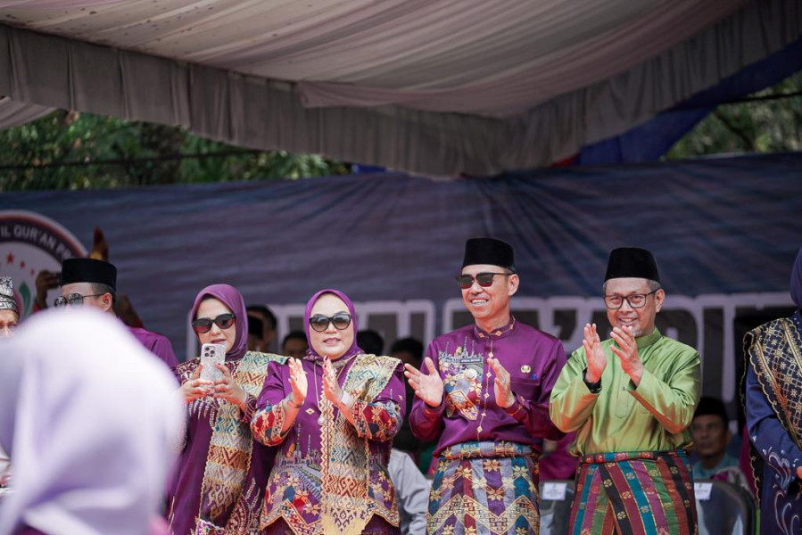 Tempati Posisi III MTQ XLI Inhu, Kontingen Rohil Raih Juara Pertama Pawai Ta'ruf