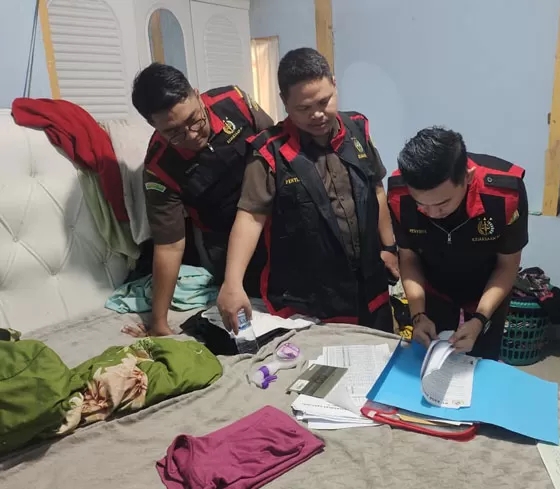 Kejari Kampar Geledah 5 Lokasi Ungkap Skandal KUR Fiktif BNI Bangkinang, Negara Rugi Rp60 Miliar