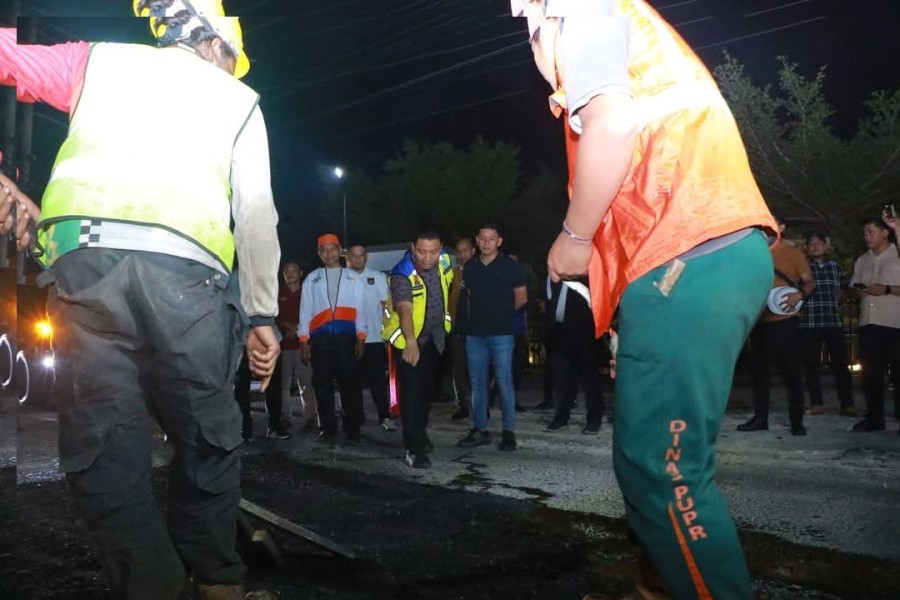 Sambut Lebaran, Pemko Pekanbaru Perbaiki Ratusan Titik Jalan Berlobang