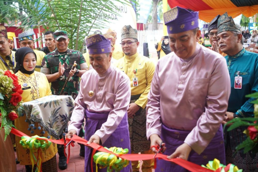 Gubri Syamsuar dan Kapolda M. Iqbal Resmikan Samsat Drive Thru Gajah Mada