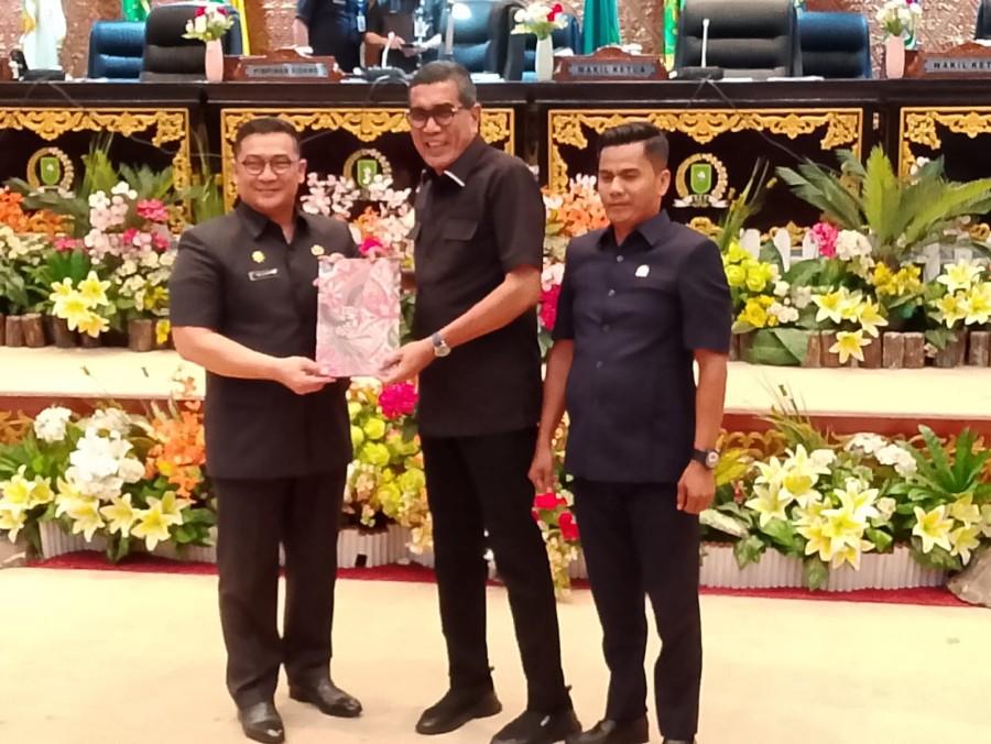 Dana Transfer 2026 Berkurang, Sekda Riau Ingatkan OPD, BUMD dan BULD  Kerja Maksimal Genjot PAD