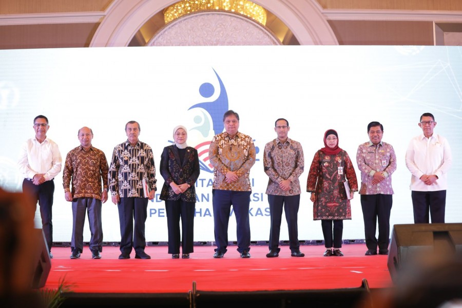 Gubri Syamsuar Mewakili Gubernur se-Indonesia Terima Perpres Vokasi
