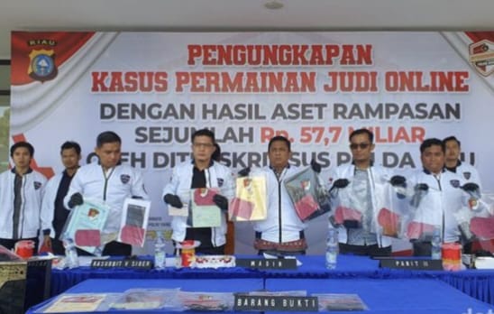 Terlibat Judi Online, OJK Perintahkan Bank Blokir Rekening Nasabah