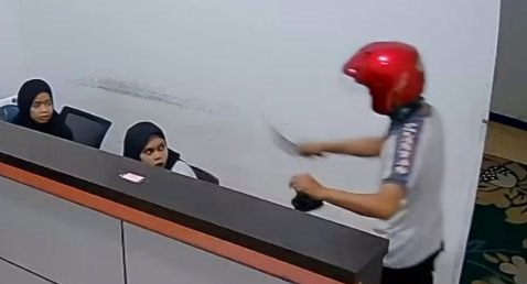 Polda Riau Ringkus Rampok BRILink Beratribut Polisi di Pelalawan