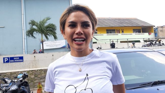Hina Habib Rizieq, 800 Laskar Pembela Ulama Mau Kepung Rumah Nikita Mirzani