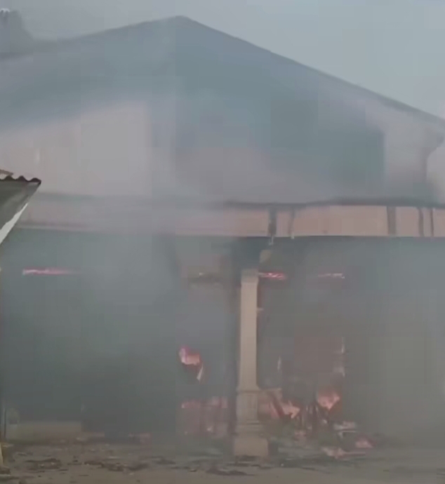 Breaking News! Satu Unit Rumah di Suka Karya Terbakar