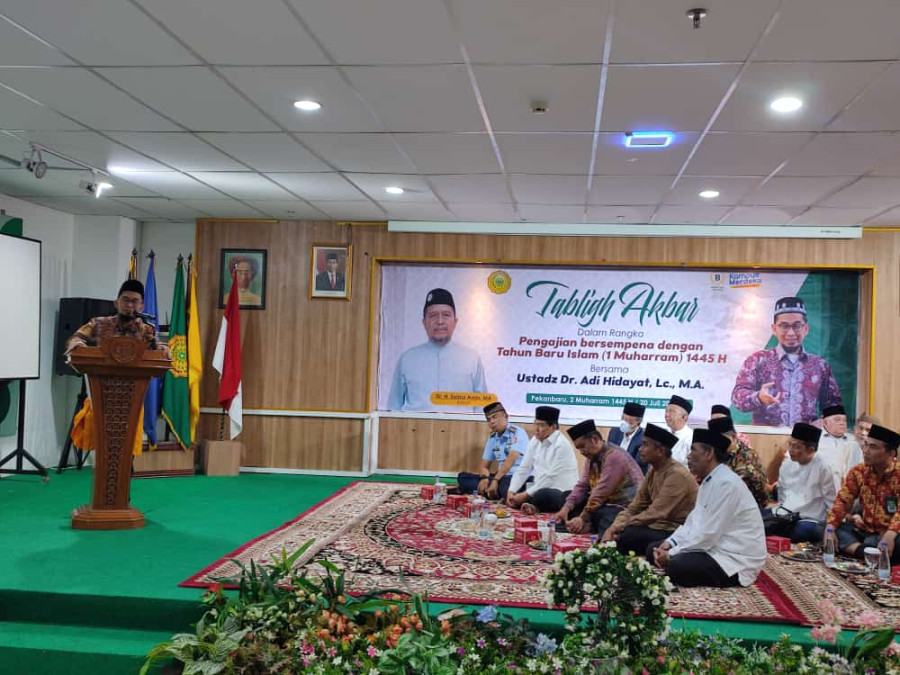Peringatan 1 Muharam, UMRI  Undang Ustadz Adi Hidayat