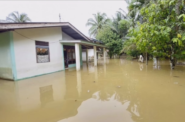 320 Rumah Warga di Rohul Terendam Banjir Luapan Sungai Batang Lubuh