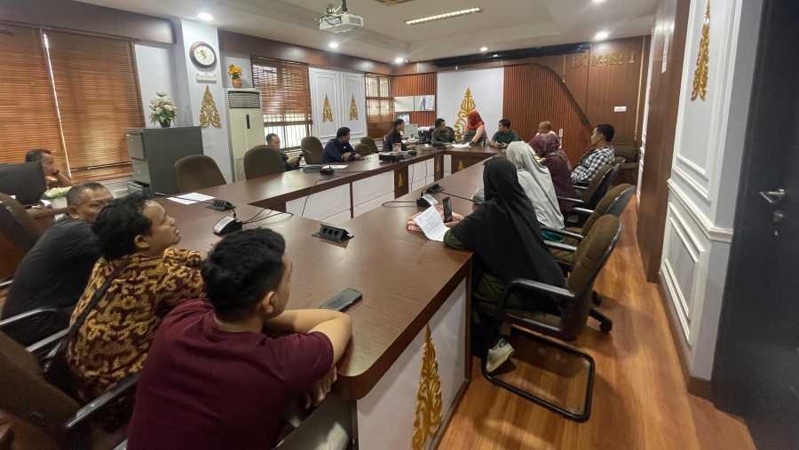Merasa Ditipu Developer Aur 88, Puluhan Warga Ngadu ke Komisi I