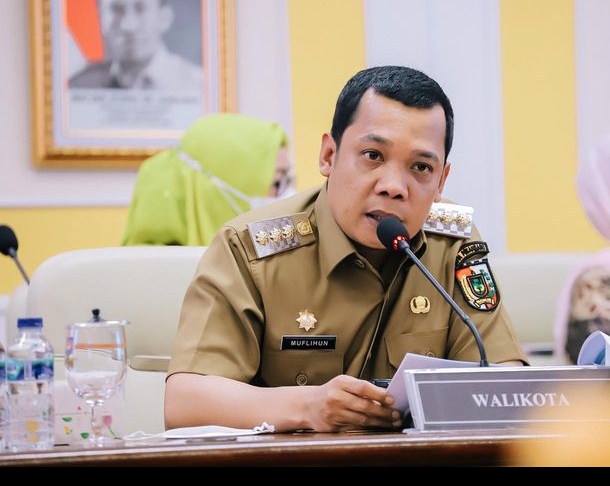 Pj Wako Pekanbaru Desak Kontraktor  Perbaiki Jalan Rusak Akibat Galian IPAL