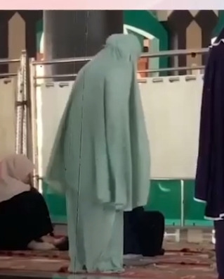 Rektor Angkat Bicara Soal Mahasiswa UIN Suska Shalat dengan Gerakan Aneh