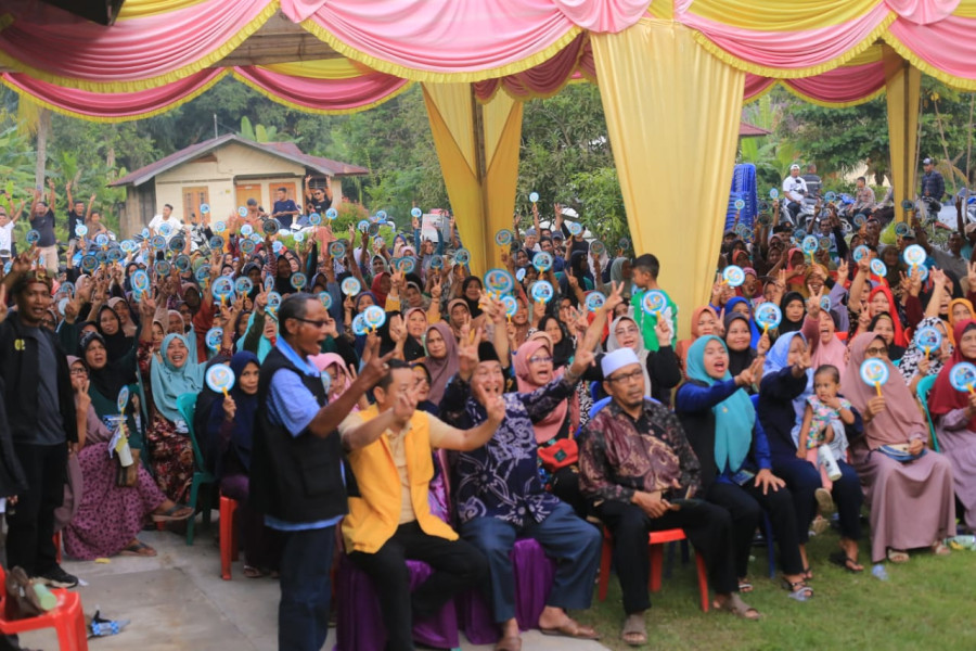 Afni Yakinkan Pendukung, Penerima PKH Jangan Mau  Diintimidasi, Siak akan Ganti Bupati