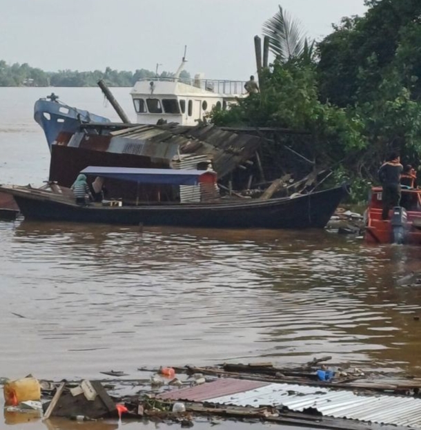 Polres Inhil Ungkap Penyebab Longsor di Tembilahan Hulu
