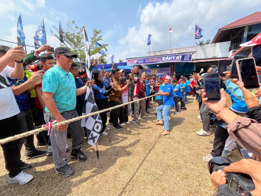 Rayakan HUT RI ke-81 dan Sambut HUT Partai Demokrat ke-25, Warga Tenayan Raya Antusia Ikut Lomba Rakyat