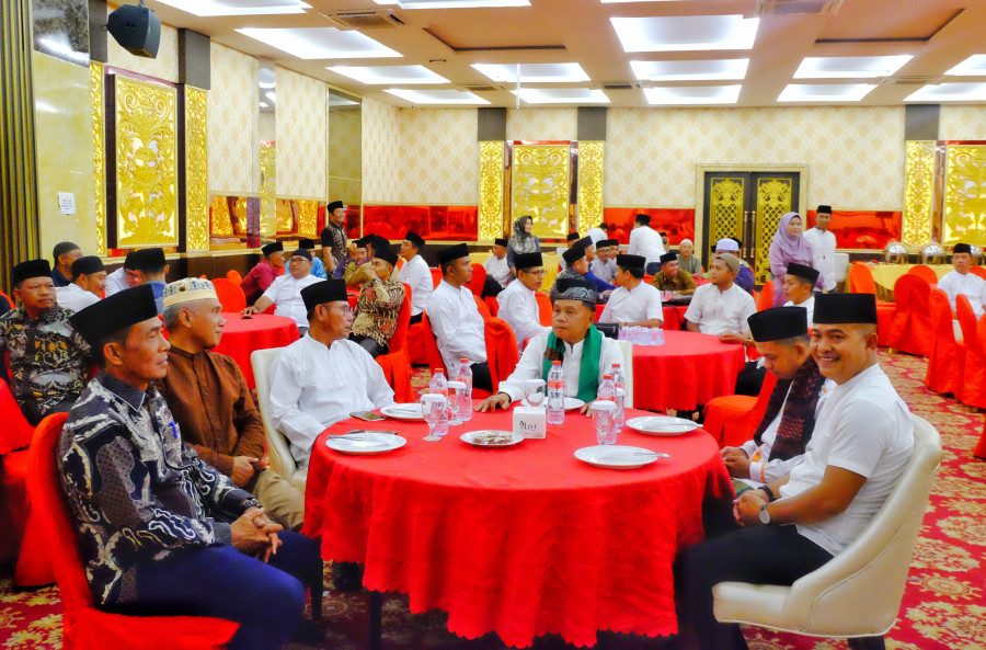 Plt Bupati Asmar Buka Bersama Forum Kepala Desa se-Kabupaten Meranti
