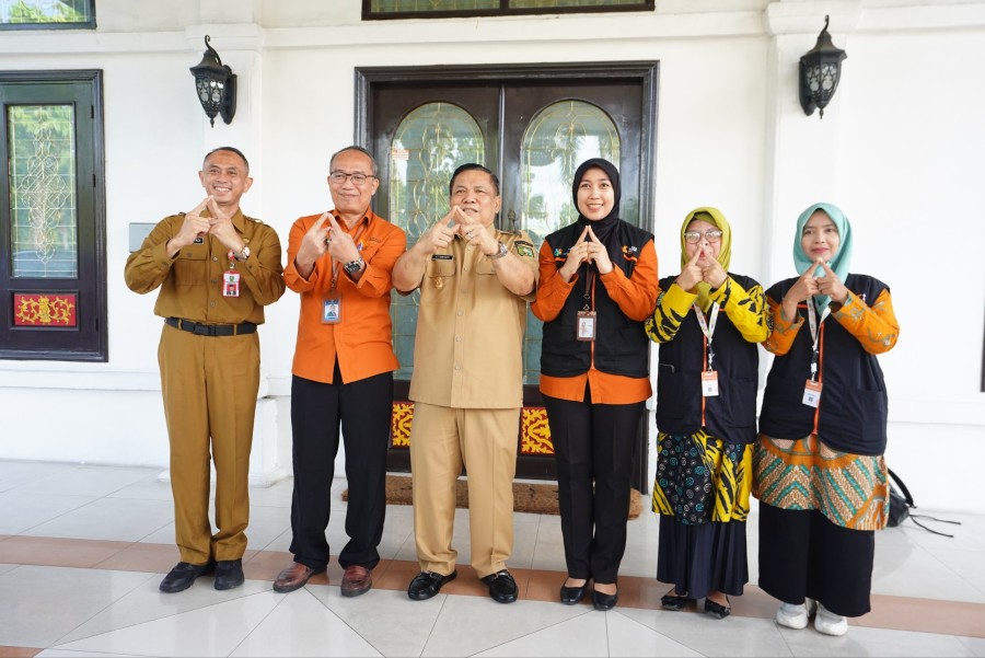 Dari Kediaman Plt Gubri, Sensus Ekonomi 2026 Resmi Dilaksanakan di Riau