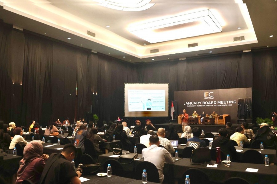 Ajang Riau Modest Fashion Parade, OJK Riau Edukasi Pelaku Industri Kreatif