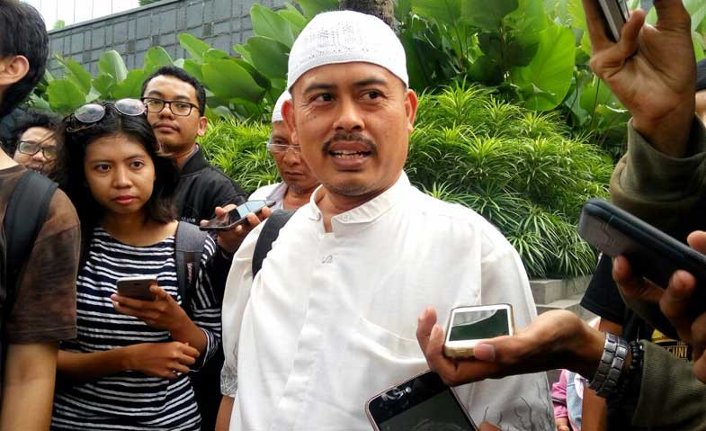 Polri Sebut ada 18 Luka Tembah di Jenazah Laskar, ini Kata FPI