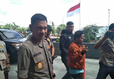 Aksi Polisi yang Tangkap Mahasiswa dalam Masjid Akan Dikenai Sanksi