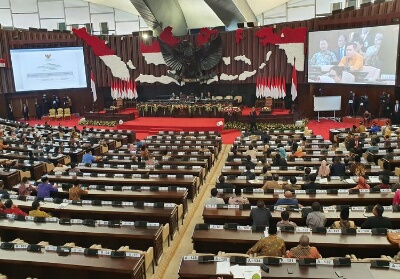 Baru Sehari Dilantik, 335 Anggota DPR Mangkir Hadiri Sidang Paripurna MPR