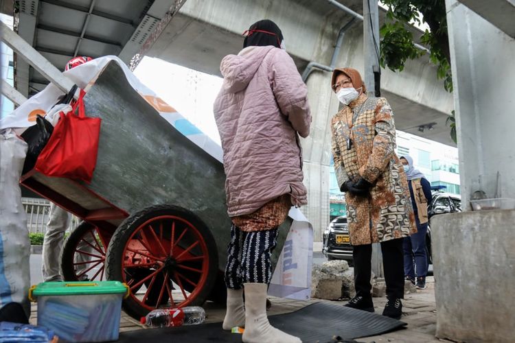 Mensos Risma: Saya Tak Blusukan, Saya hanya Lewat dari Rumah ke Kantor 