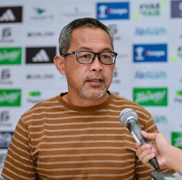 Aji Santoso Mundur dari PSPS Pekanbaru, Pilih Dampingi Putri yang Sakit