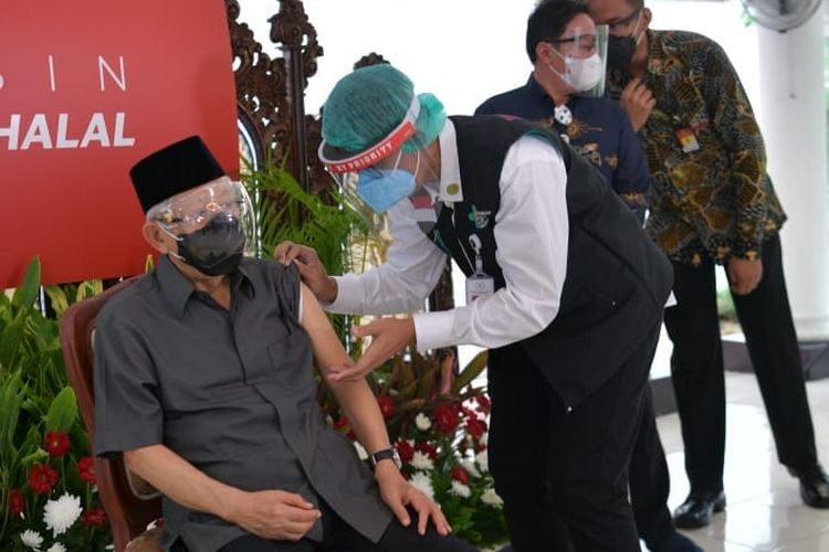 Wapres: Hukum Vaksinasi Fardu Kifayah, Menolak Berdosa!