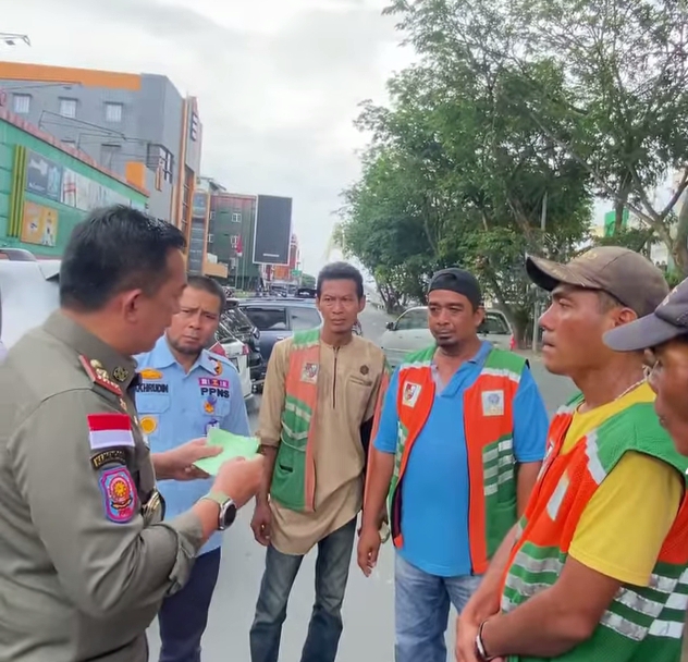 Satpol PP Pekanbaru Turun, Pastikan Tarif Parkir Sesuai Aturan