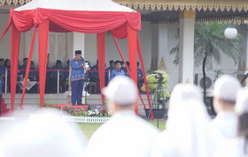 Hardiknas, Pj Gubri Minta Pendidik Tingkatkan Mutu Pendidikan di Riau