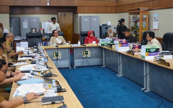 Komisi III DPRD Riau Bahas Realisasi Pendapatan 2025 dan Rencana Kerja BPKAD 2026