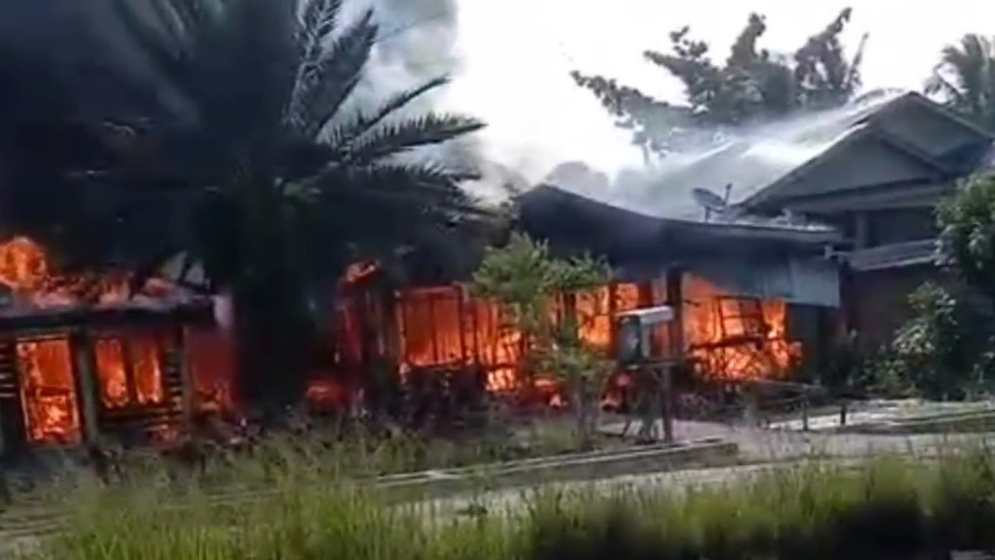 Api Hanguskan 4 Rumah di Bangko Kabupaten Rohil