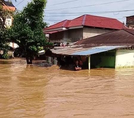 Ketinggian Air Nyaris 1 Meter, Akses Jalan Sontang Batas Duri Putus