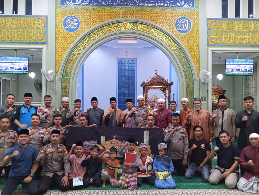 Ops Tertib Ramadan 2024, Polres Meranti Sholat Taraweh Berjemaah  Bersama Warga