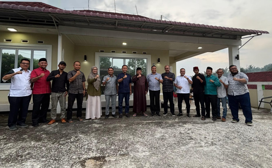 Bahas Pembangunan Pekanbaru, Pasangan AMAn Silaturahmi ke Kediaman Edi Natar